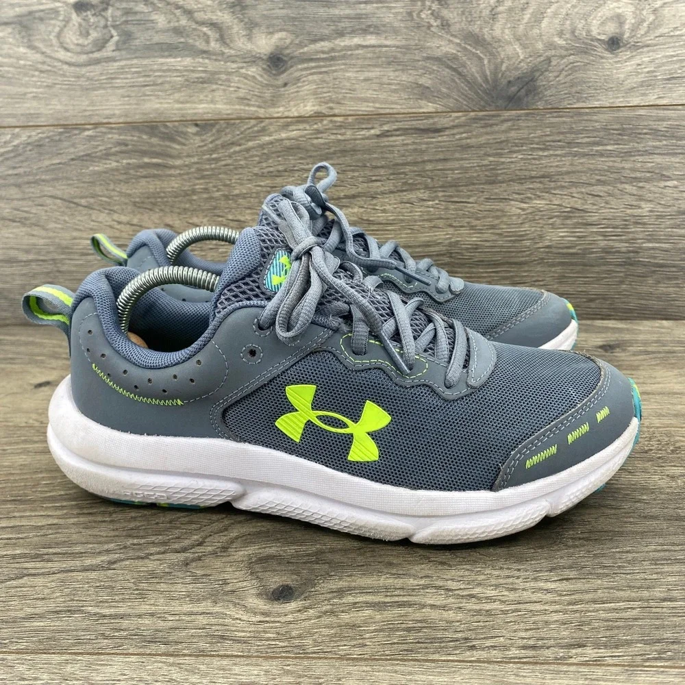 Under Armour Charged Assert‎ 10 Kids Youth Running Shoes Gray Neon Size 6Y